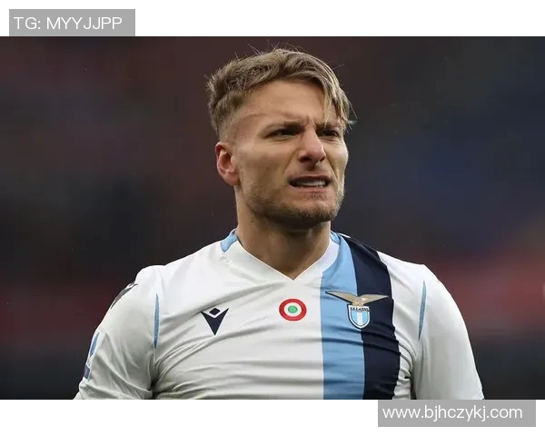 意大利足球传奇托尼：从锋线杀手到国家队英雄的辉煌历程